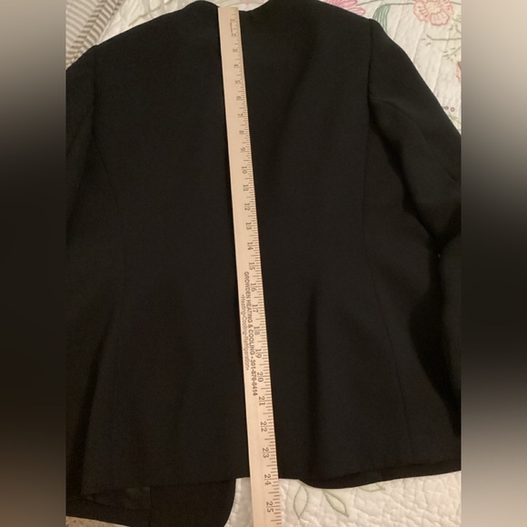 Ladies Black Military-Inspired 2-pc Suit - Kasper - 8P - Picture 6 of 13